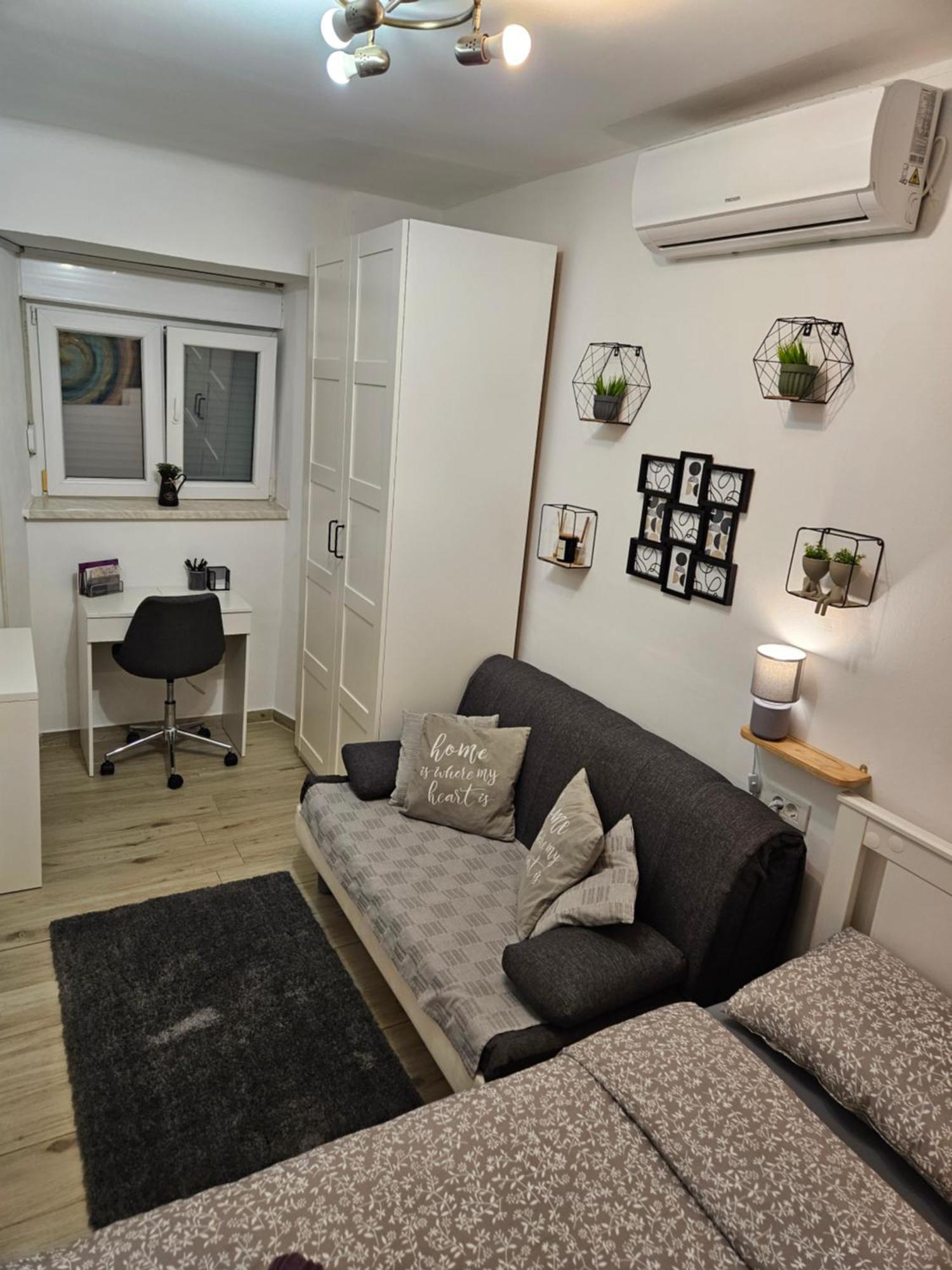 Apartment Maja - Strict Center Of ザグレブ エクステリア 写真